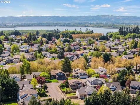 3304 NW 116th Way Vancouver WA 98685