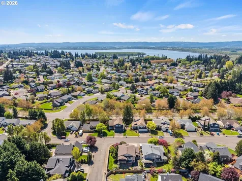 3304 NW 116th Way Vancouver WA 98685