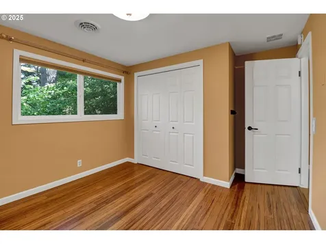 4801 Whiteaker Street Eugene OR 97405