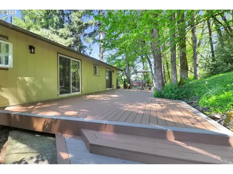4801 Whiteaker Street Eugene OR 97405
