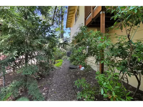 4801 Whiteaker Street Eugene OR 97405