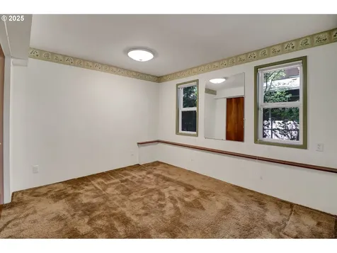 4801 Whiteaker Street Eugene OR 97405