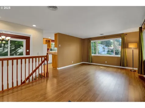 4801 Whiteaker Street Eugene OR 97405