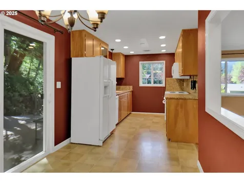 4801 Whiteaker Street Eugene OR 97405