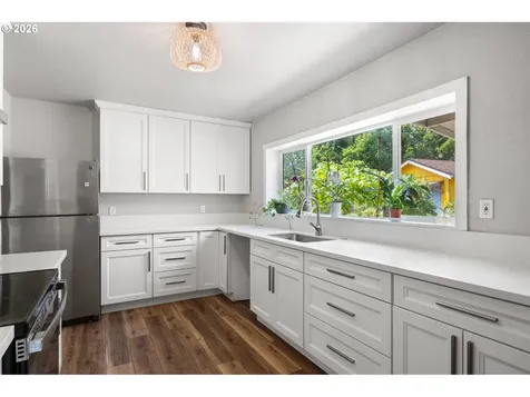 2225 SE 181st Avenue Portland OR 97233