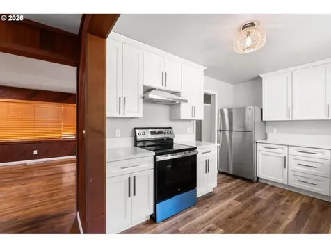 2225 SE 181st Avenue Portland OR 97233