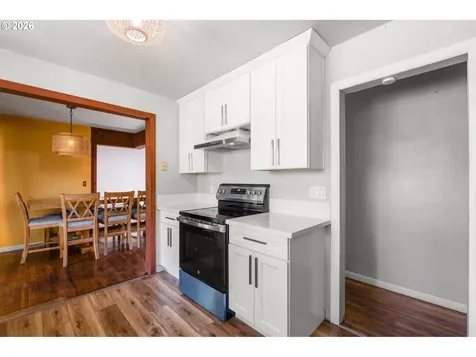 2225 SE 181st Avenue Portland OR 97233