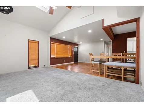 2225 SE 181st Avenue Portland OR 97233
