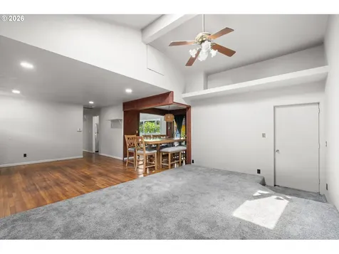 2225 SE 181st Avenue Portland OR 97233
