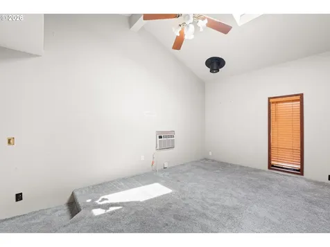 2225 SE 181st Avenue Portland OR 97233