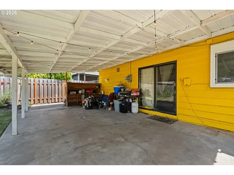 2225 SE 181st Avenue Portland OR 97233
