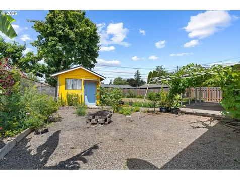2225 SE 181st Avenue Portland OR 97233