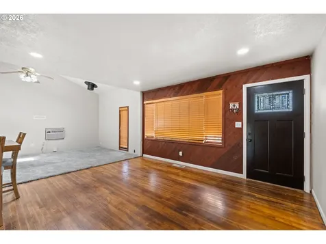 2225 SE 181st Avenue Portland OR 97233