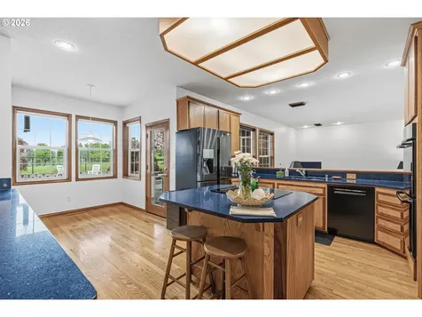 19918 NE 49th Street Vancouver WA 98682