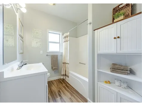 31097 Camas Swale Road Creswell OR 97426