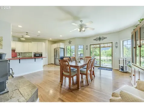 31097 Camas Swale Road Creswell OR 97426