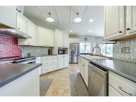 31097 Camas Swale Road Creswell OR 97426