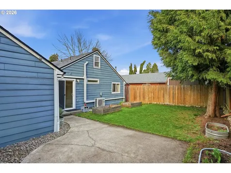 8730 NE Wygant Street Portland OR 97220