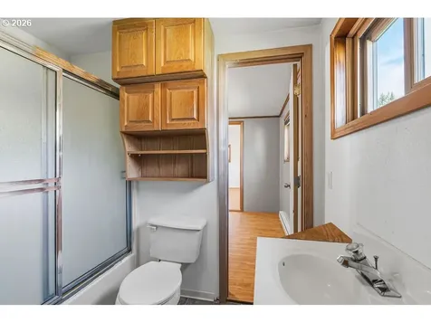 156 Williams Avenue Kelso WA 98626