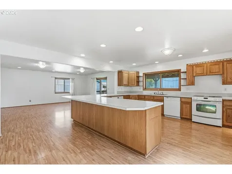156 Williams Avenue Kelso WA 98626