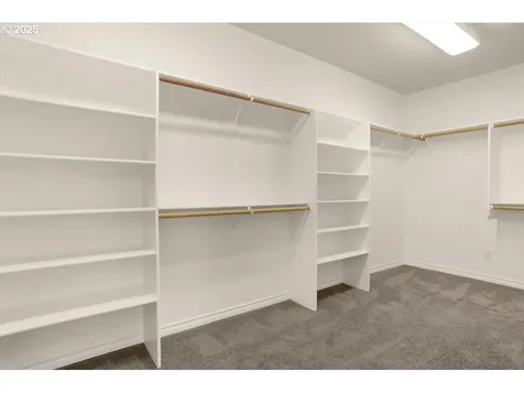 11905 SW 60th Avenue Portland OR 97219