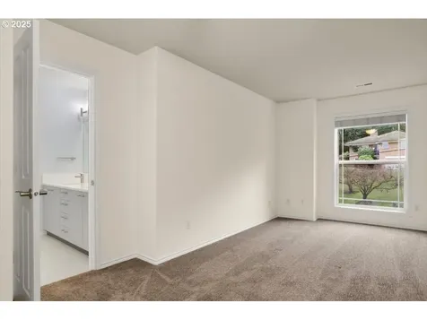 11905 SW 60th Avenue Portland OR 97219