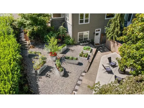 11905 SW 60th Avenue Portland OR 97219