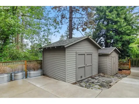11905 SW 60th Avenue Portland OR 97219