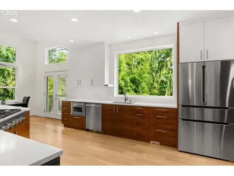 11905 SW 60th Avenue Portland OR 97219