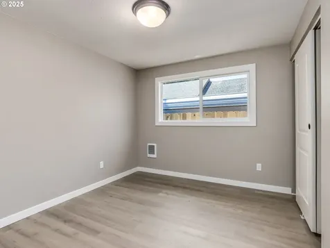 5903 SE Nehalem Street Portland OR 97206