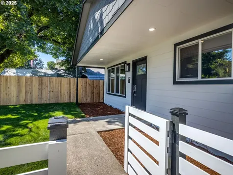 5903 SE Nehalem Street Portland OR 97206