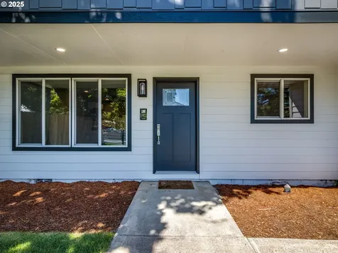 5903 SE Nehalem Street Portland OR 97206