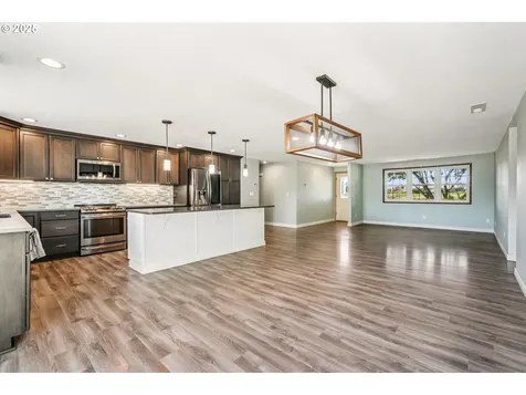 18009 NE 119th Street Brush Prairie WA 98606