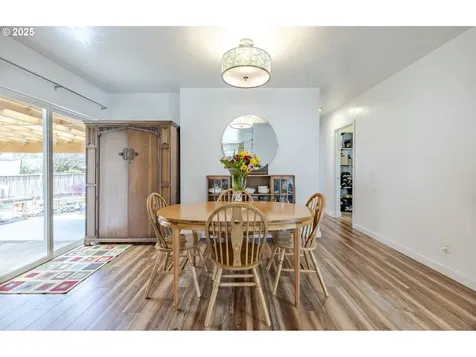 990 Barber Drive Creswell OR 97426