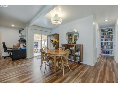 990 Barber Drive Creswell OR 97426