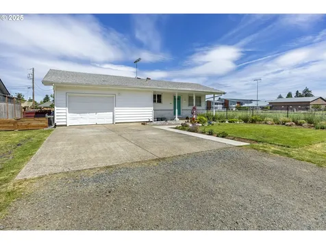 990 Barber Drive Creswell OR 97426