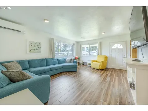 990 Barber Drive Creswell OR 97426
