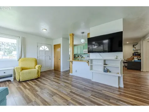 990 Barber Drive Creswell OR 97426