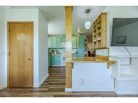 990 Barber Drive Creswell OR 97426