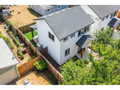 6505 SE Clatsop Street Portland OR 97206