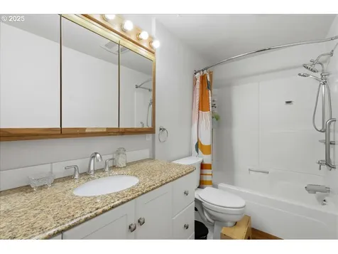 6155 SW Shannon Court Beaverton OR 97008