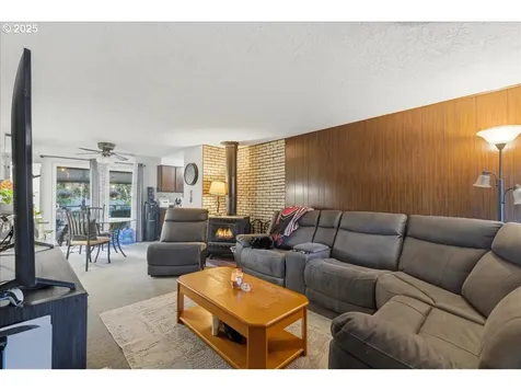 6155 SW Shannon Court Beaverton OR 97008