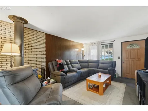 6155 SW Shannon Court Beaverton OR 97008