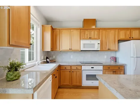 738 NE 73rd Avenue Hillsboro OR 97124