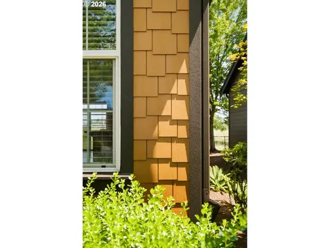738 NE 73rd Avenue Hillsboro OR 97124