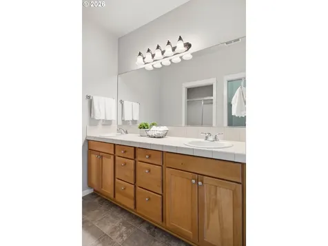 738 NE 73rd Avenue Hillsboro OR 97124