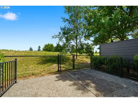 738 NE 73rd Avenue Hillsboro OR 97124