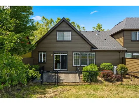 738 NE 73rd Avenue Hillsboro OR 97124