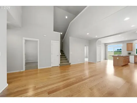 738 NE 73rd Avenue Hillsboro OR 97124