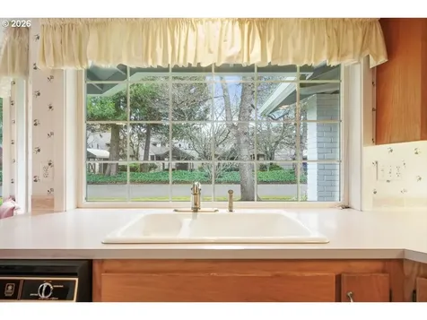 1376 Brickley Road Eugene OR 97401